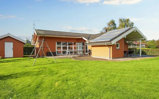 Seclusive Holiday Home in Jutland near Sea