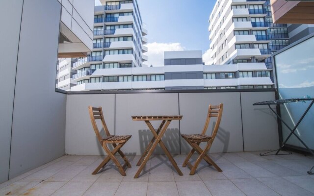 2bed2bath APT at Wolli Creek+P* Close to Airport