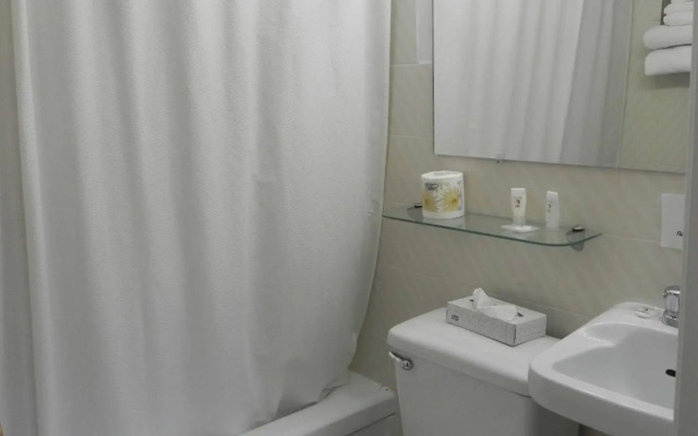 Naramata Courtyard Suites