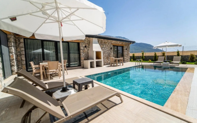 Villa With Private Pool Terrace in Fethiye