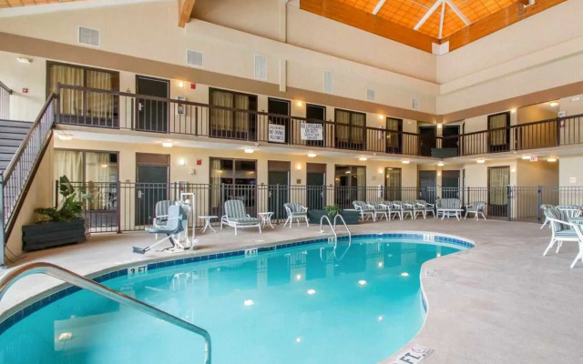 Quality Inn & Suites Ridgeland