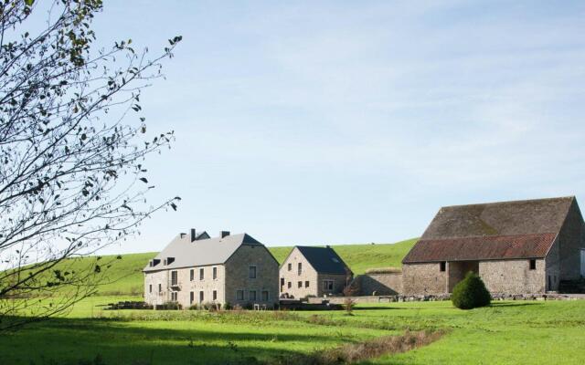 Holiday Home in Mettet With Garden