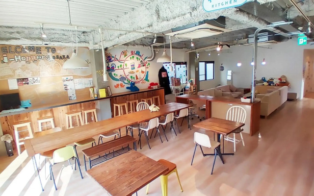 J-Hoppers Osaka Universal - Hostel