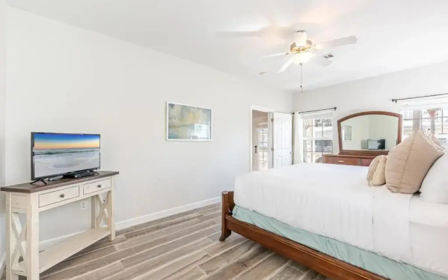 61 Batchelors Button (G) - 3BR 2.5BA - (7)