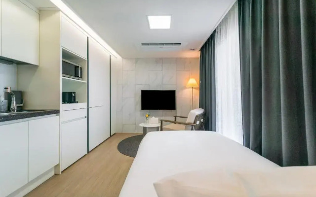 Urbanstay Jeju Airport