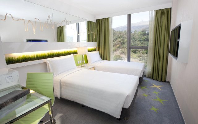 Dorsett Tsuen Wan, Hong Kong