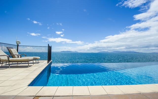 1 Bright Point Apartment 5402