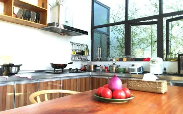 YiHai ZhuYuan Boutique Inn