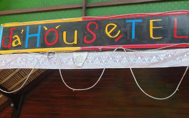 Da Housetel
