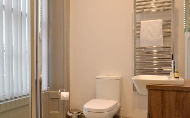 Grosvenor House APT 1