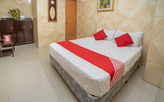 OYO 448 Pvc Pension Haus