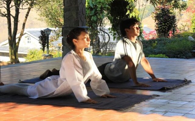 The Begnas Lake Resort & Villas