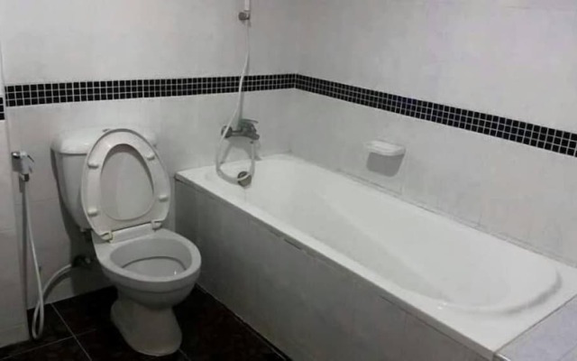 Grand Pruksa Siri Apartment
