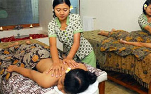 Grand Avenue Boutique Villas and Spa