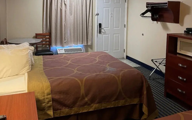 Travelodge Brooks AB