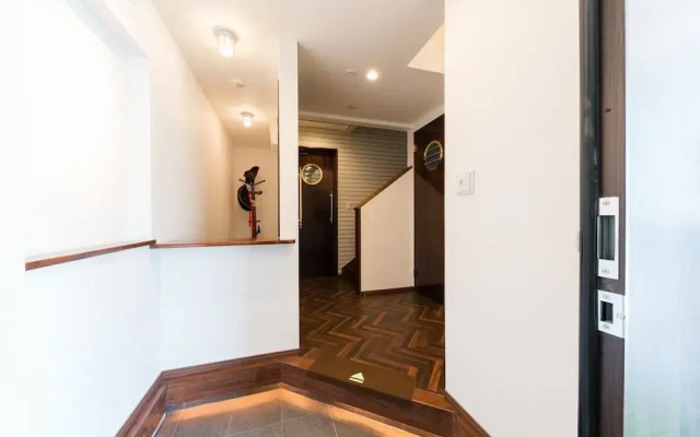 Guest House Discovery Ship