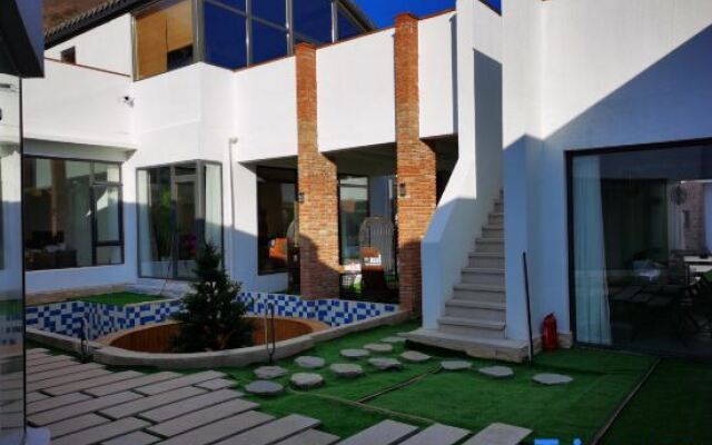 YeeMoo Guesthouse