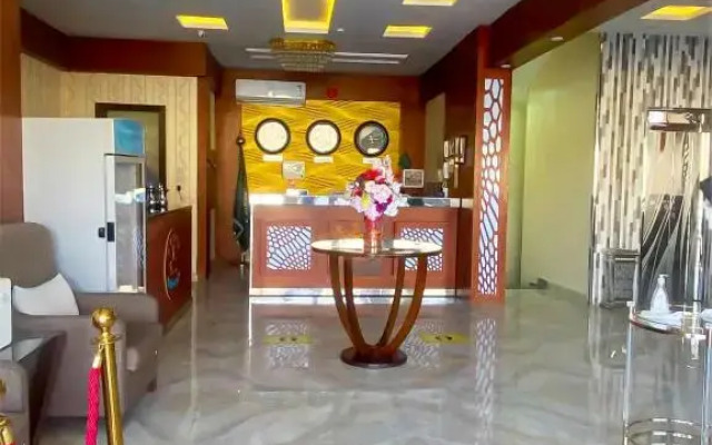 The Palace Hotel Suites 2