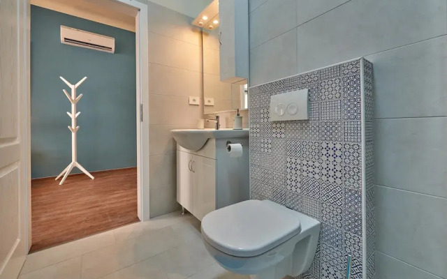 Old City Romantic Studios