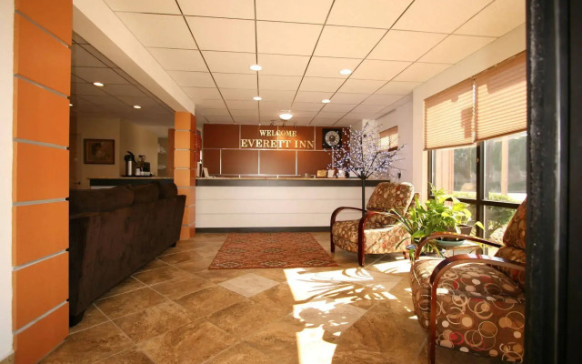 Welcome Everett Inn