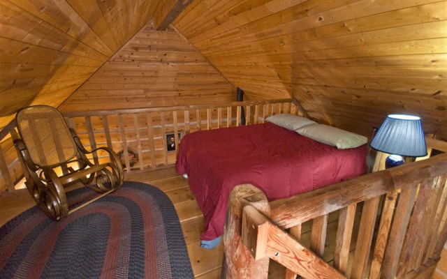 Galena Log Cabin Getaway