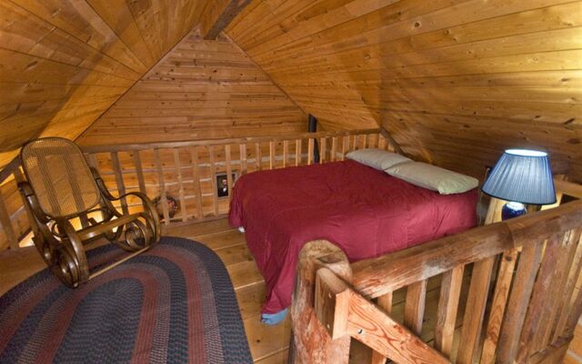 Galena Log Cabin Getaway