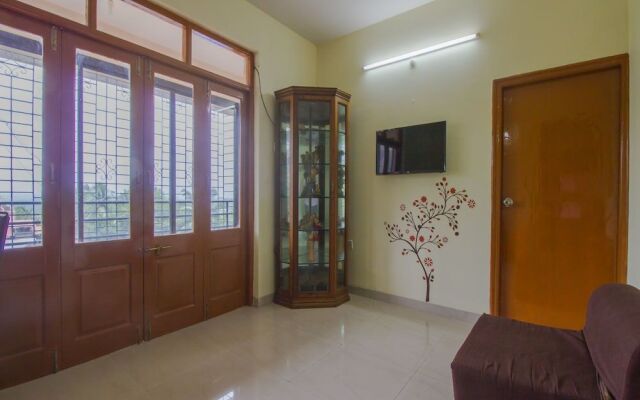 OYO 14871 Home Graceful 2BHK Mapusa