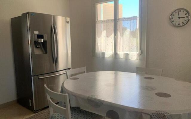 Maison Cap d'Agde, 5 pièces, 6 personnes - FR-1-607-26