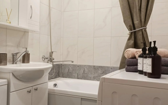 Апартаменты на проспекте Победы 19