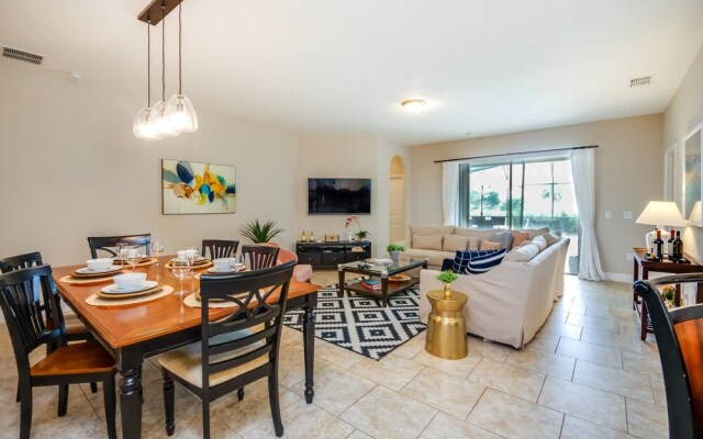 Solterra - 4167 Oaktree Drive