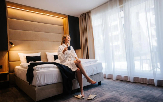 Auris Hotel