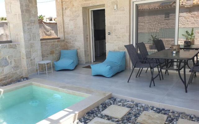 Zefyros Suite , Seafront retreat !