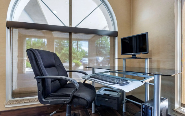 Comfort Inn Edison - New Brunswick