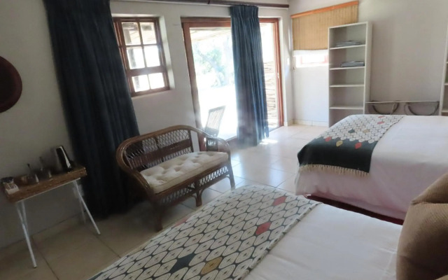 Sunset Lodge & Safaris