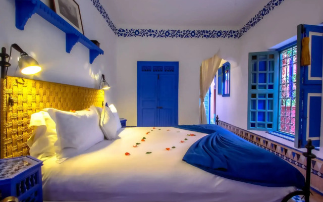 Riad Kaiss by Anika
