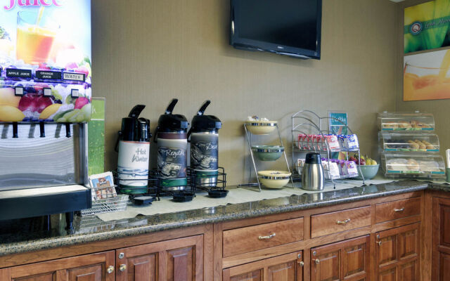 Quality Inn Russellville Area