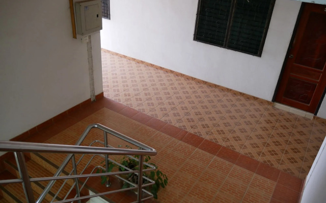 Phuttipong Apartment