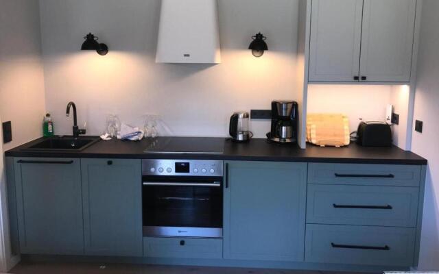 HAMBURG-No-5-Altes-Bootshaus