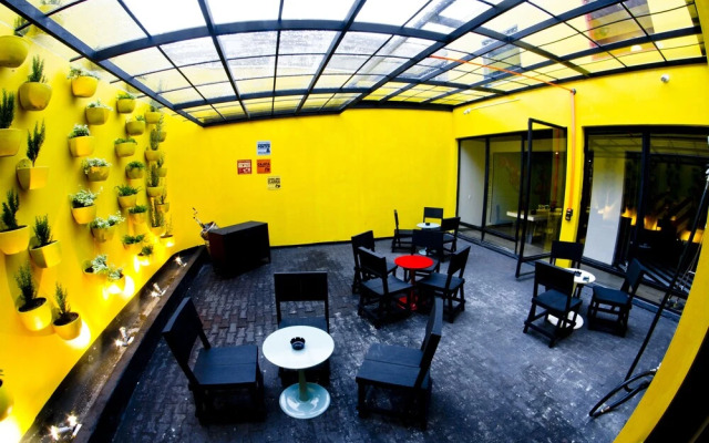 1212 Hostels