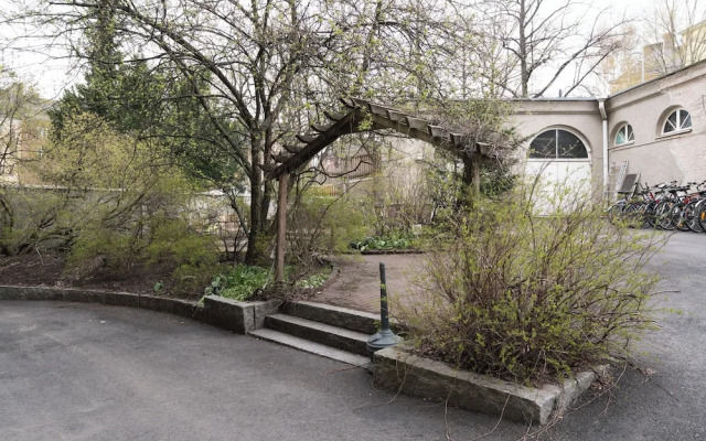 Renovated Top Floor Studio in Kallio