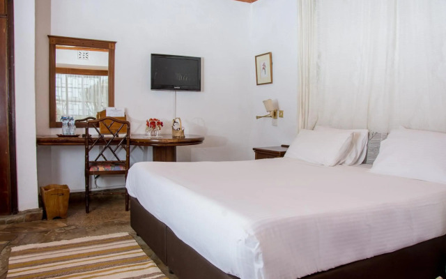 Jacaranda Lake Elementaita Lodge