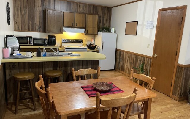 Pine Valley Motel