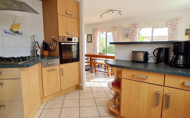 Villa familiale avec grand jardin proche plage