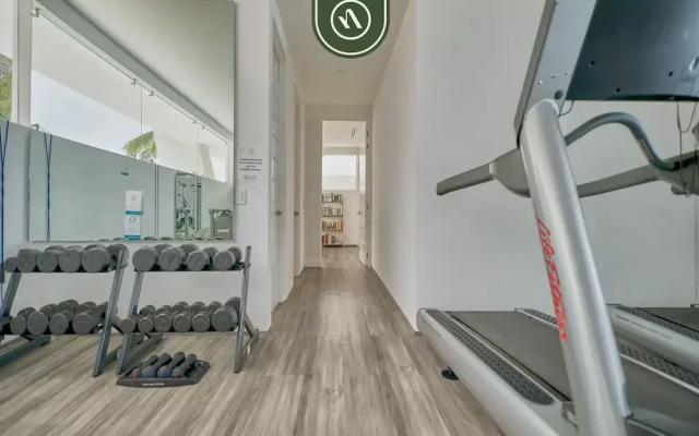 1BR Condo Near to Beach