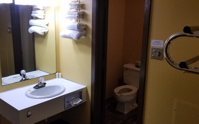 Alexander House Motel