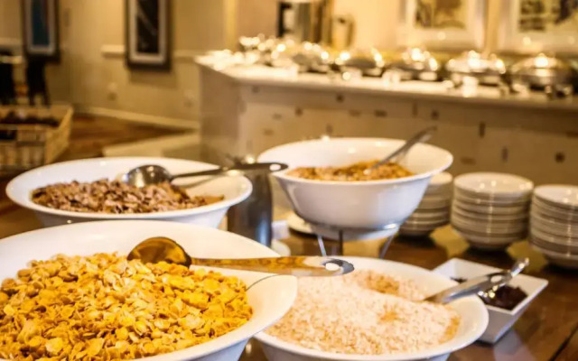 Garden Court OR Tambo International Airport