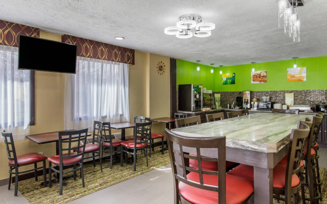 Quality Inn Grand Rapids Near Dowtown