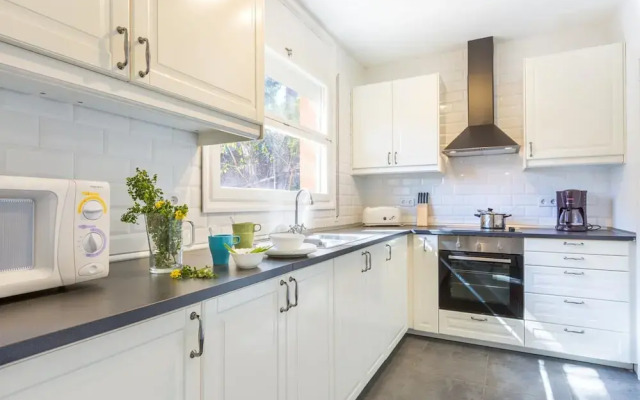 Apartment - 3 Bedrooms with Pool - 107488