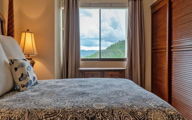 Ocean View Luxury Condo at Flamingo Towers