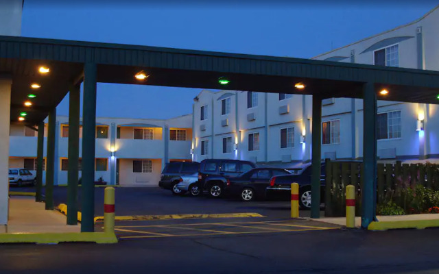 O'Hare Inn & Suites